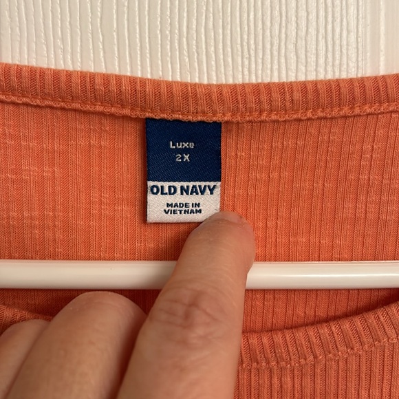Old Navy Peach/Orange Long Sleeve Luxe Rib-Knit Crew T-shirt Polyester-Blend 2X - Picture 5 of 6